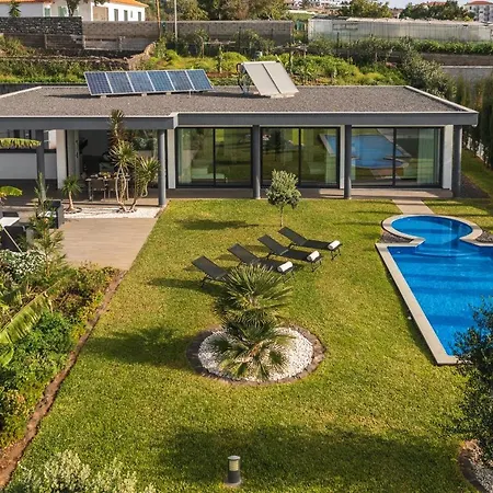 Vila Modern Pool Garden Seaview Ocean Sunset